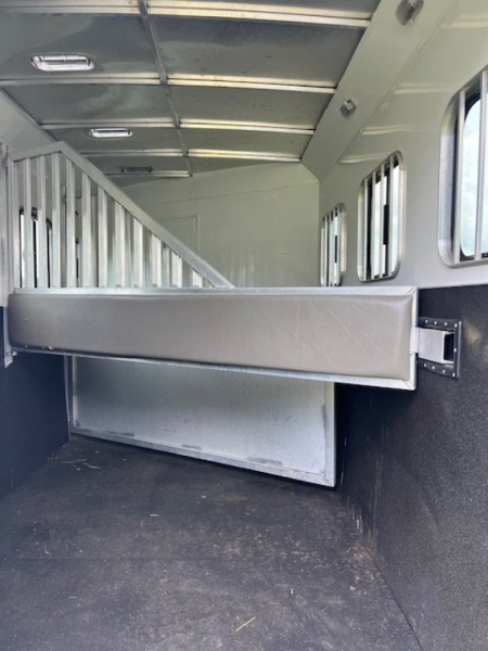Used 2014 Bison Trailers 3 horse w/ 10' living quarters Horse Trailer