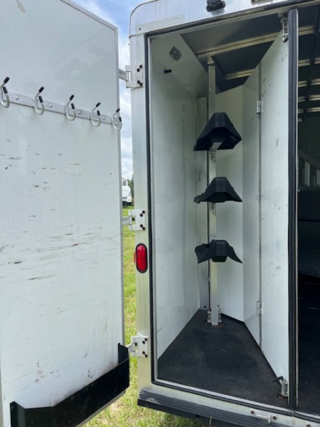 Used 2014 Bison Trailers 3 horse w/ 10' living quarters Horse Trailer