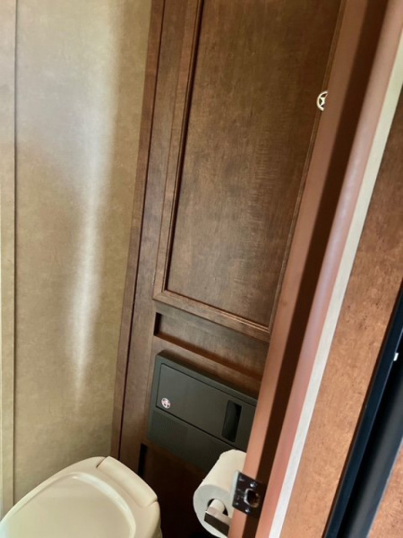 Used 2014 Bison Trailers 3 horse w/ 10' living quarters Horse Trailer