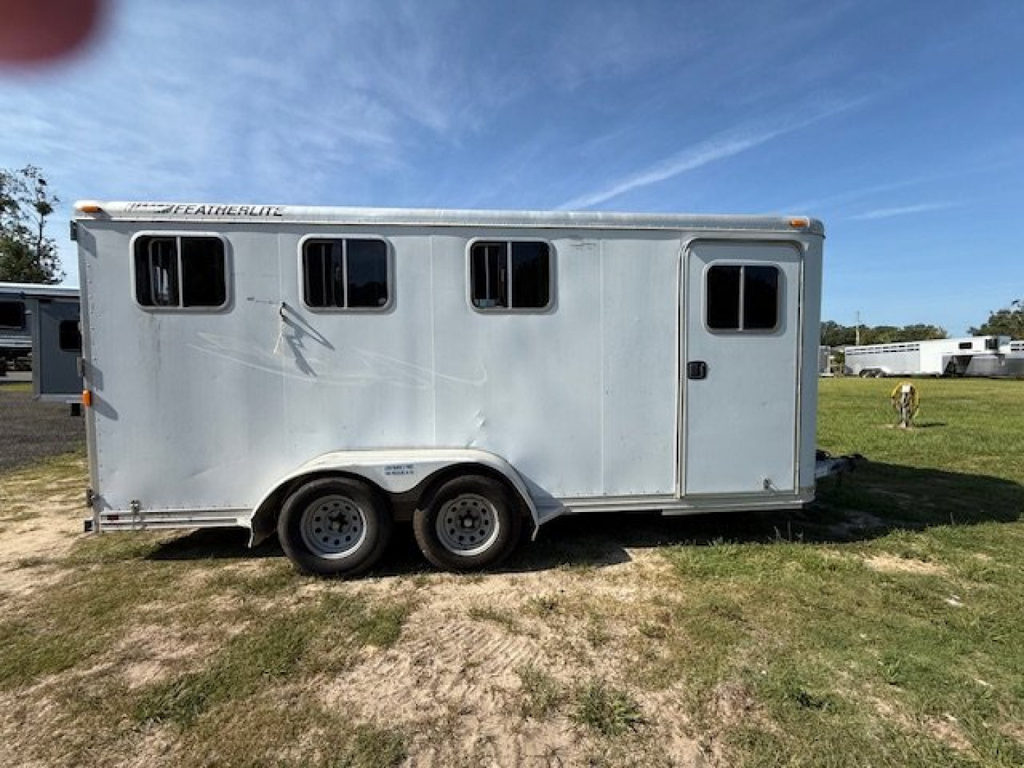 Used 2005 Featherlite Trailers 3 horse slant load bumper pull Horse Trailer