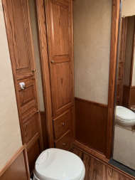 Used 2004 4-Star Trailers 8' wide 3 horse w/ 11' lq and gen Horse Trailer