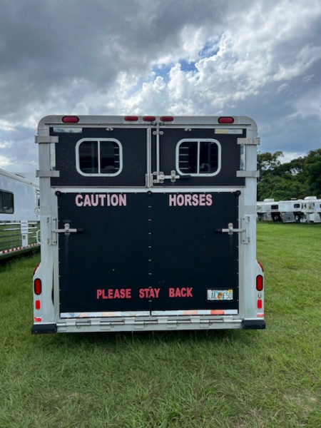 Used 2004 4-Star Trailers 6 horse head to head custom w/ upgrades Horse Trailer