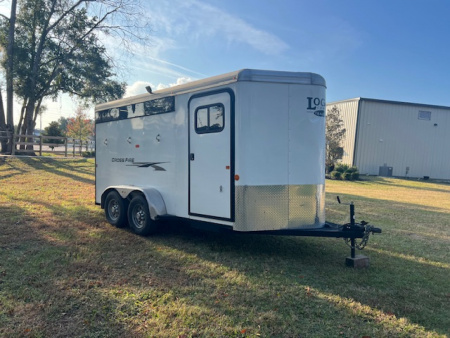 Used 2018 Logan Coach 3 horse slant load bumper pull Horse Trailer