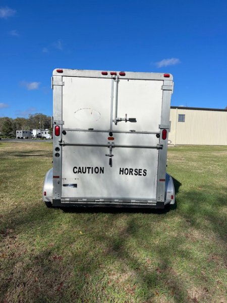 Used 2000 Sundowner 2 horse straight load weekender Horse Trailer