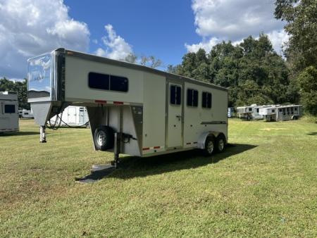 Used 2012 EBY Trailers 3 horse slant gooseneck Horse Trailer