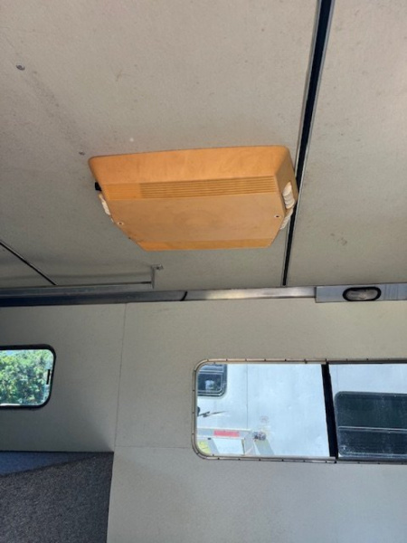 Used 1997 Silver Star 3 horse gooseneck w/ dressing room Horse Trailer