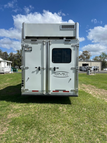 Used 2022 SMC 8' wide 3 horse Laramie 14' living quarters Horse Trailer