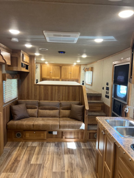 Used 2022 SMC 8' wide 3 horse Laramie 14' living quarters Horse Trailer