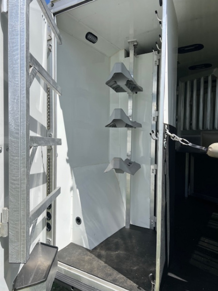 Used 2022 SMC 8' wide 3 horse Laramie 14' living quarters Horse Trailer