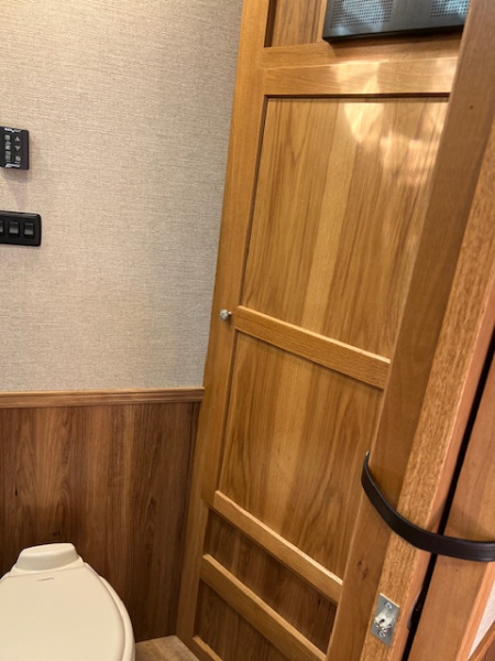 Used 2022 SMC 8' wide 3 horse Laramie 14' living quarters Horse Trailer