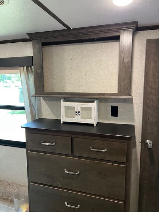 Used 2019 Keystone RV Montana High Country 345RL Fifth Wheel