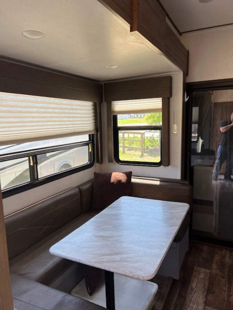 Used 2020 Keystone RV Vapor Lite Impact 28v Toy Hauler