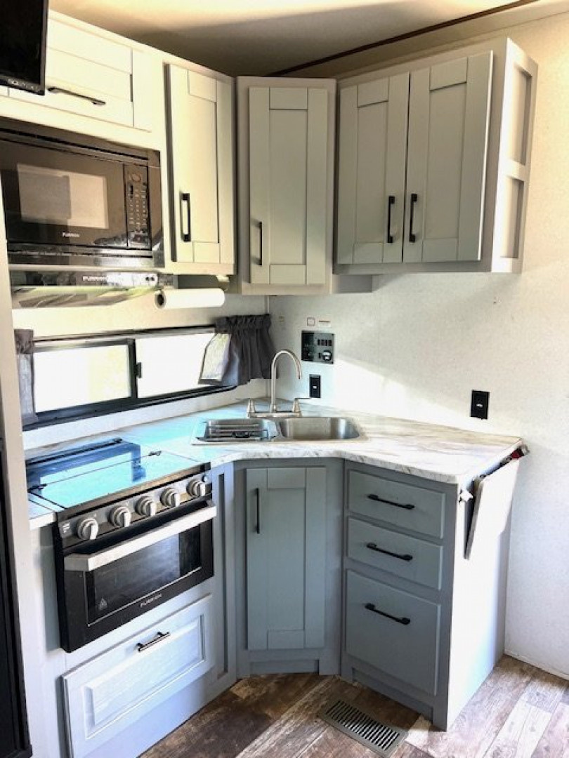 Used 2020 Keystone RV Vapor Lite Impact 28v Toy Hauler