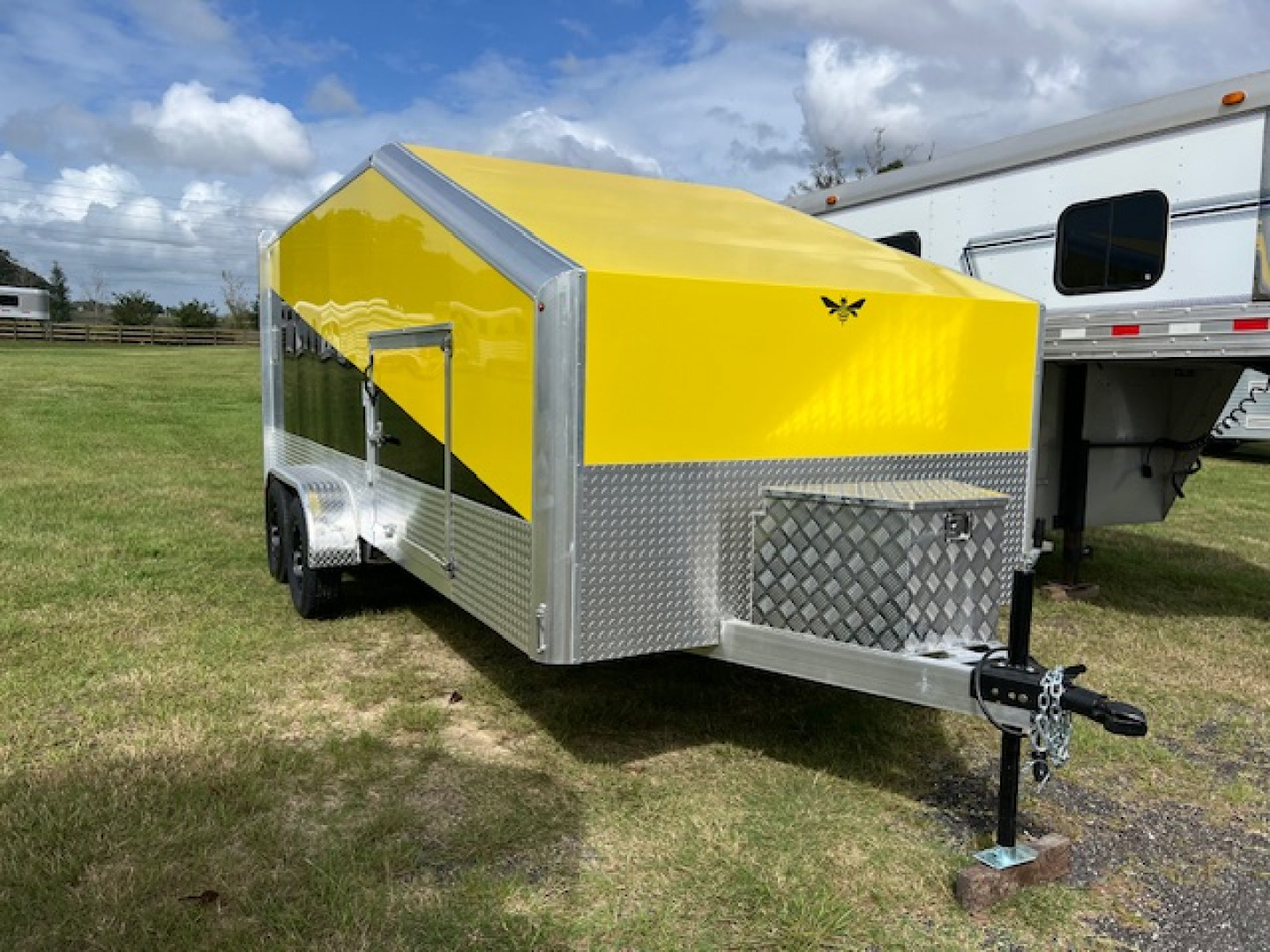 New 2026 Other ATG Bumblebee 18 enclosed trailer Car / Racing Trailer