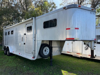 Used 1993 Sundowner 3 horse weekender Horse Trailer
