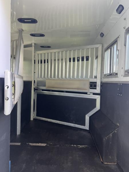 Used 2019 SMC 8' wide 3 horse w/16' living quarters with generator Horse Trailer