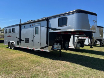 Used 2022 Bison Trailers 8' wide 3 horse w/ 11' living quarters Horse Trailer