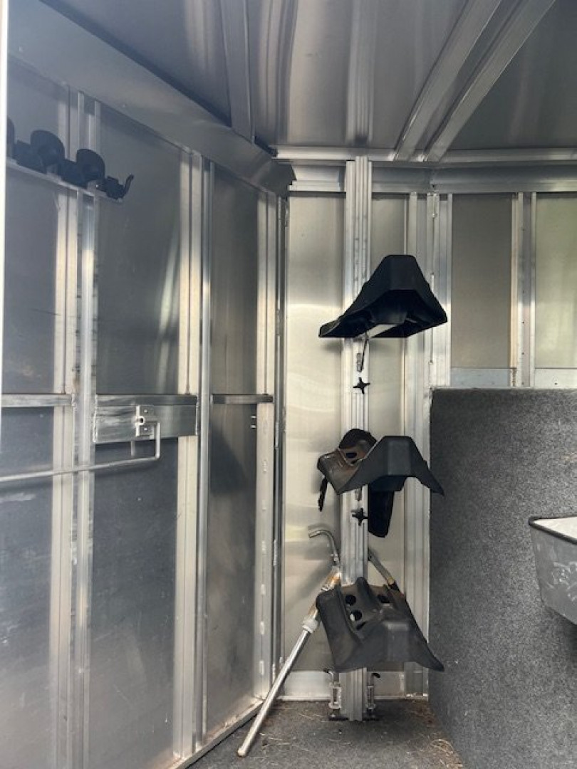 Used 2016 Exiss Trailers Horse Trailer