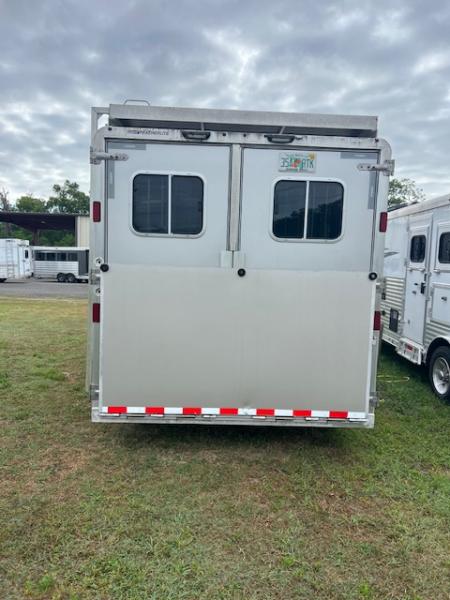 Used 2015 Featherlite Trailers 8' wide 3 horse w/ 12' living quarters Horse Trailer