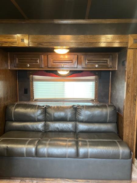 Used 2015 Featherlite Trailers 8' wide 3 horse w/ 12' living quarters Horse Trailer