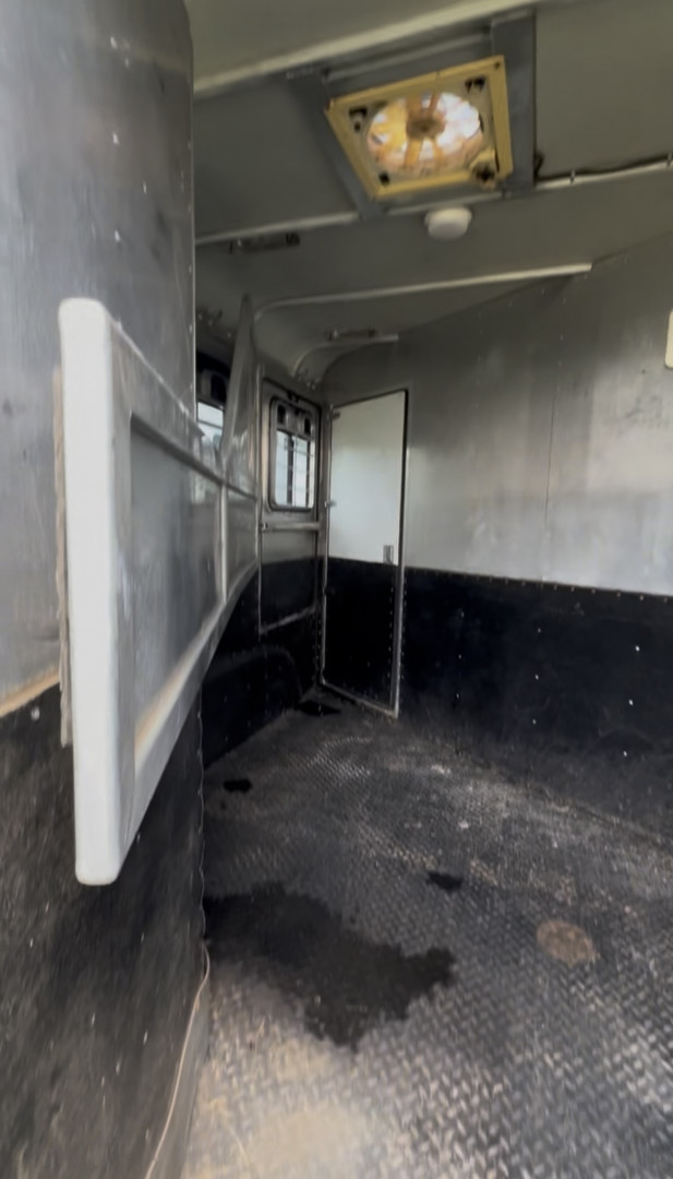 Used 1999 Gore Trailers Horse Trailer