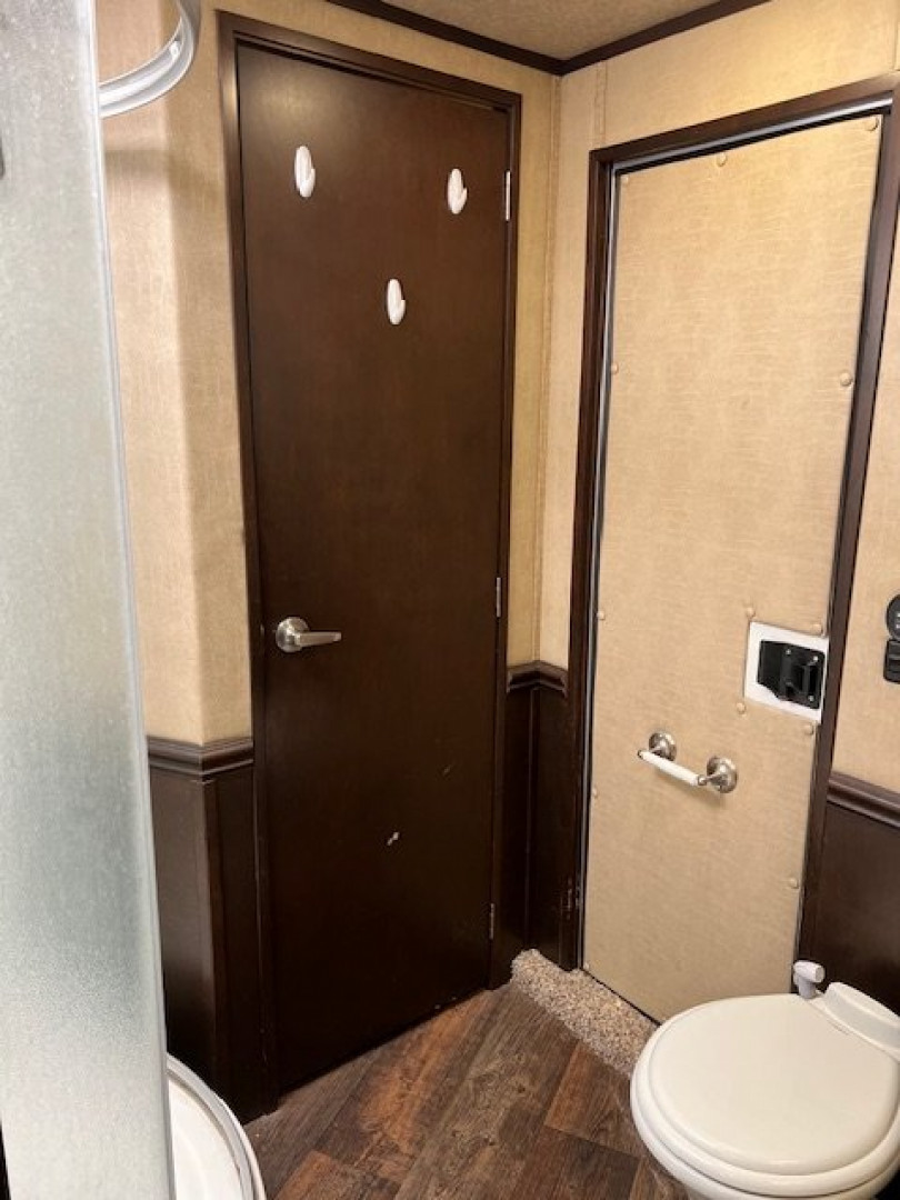 Used 2018 Merhow Trailers 8' wide 4 horse w/17' living quarters Horse Trailer