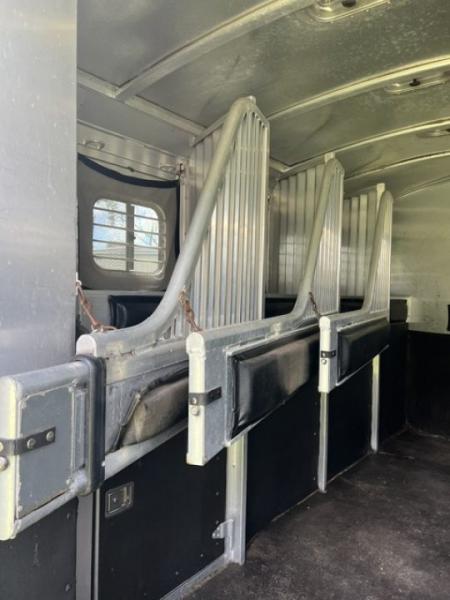 Used 2003 4-Star Trailers 8' wide 4 horse w/12' lq midtack and gen Horse Trailer