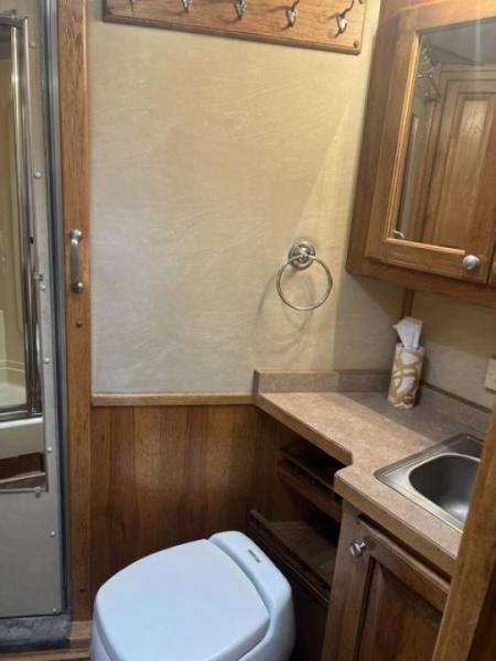 Used 2003 4-Star Trailers 8' wide 4 horse w/12' lq midtack and gen Horse Trailer