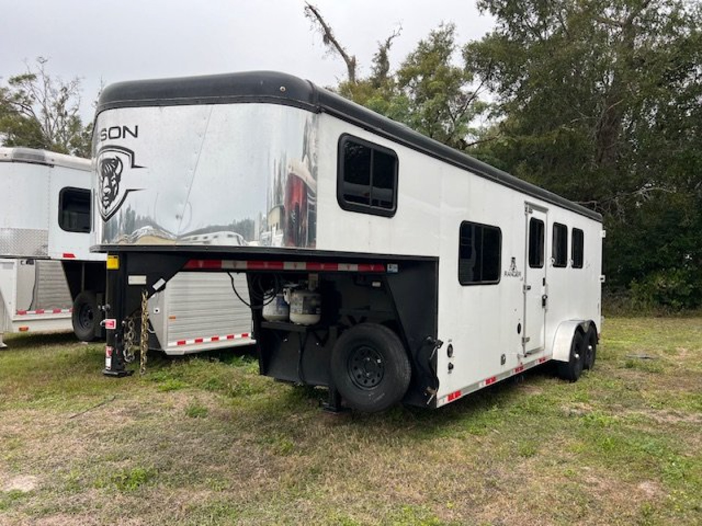 Used 2024 Bison Trailers Ranger 3 horse w/ 6' living quarters Horse Trailer