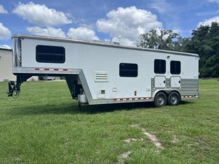 Used 2010 Kiefer Manufacturing 8' wide 2 horse w/ 12' living quarters Horse Trailer