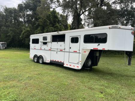 Used 2012 Sundowner Trailers 2 plus 1 with dressing room Horse Trailer