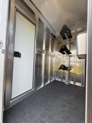 New 2025 Exiss 2 plus 1 insulated w/dressing room Trailers Horse Trailer