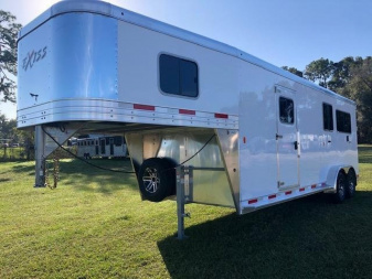 New 2025 Exiss 2 plus 1 insulated w/dressing room Trailers Horse Trailer
