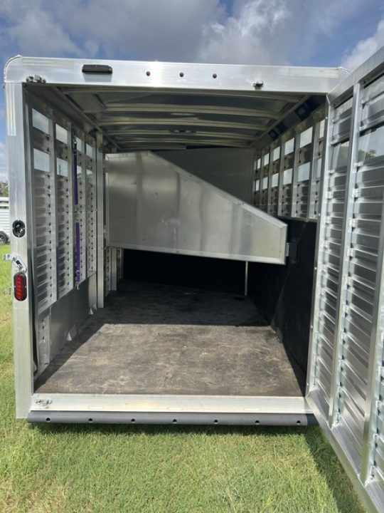 Used 2023 Exiss Trailers 3 horse slant load bumper pull w/ dressing room Horse Trailer