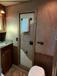 Used 2011 Sooner 8' wide 3 horse Premier 13' living quarters Horse Trailer