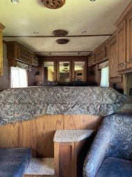 Used 2011 Sooner 8' wide 3 horse Premier 13' living quarters Horse Trailer