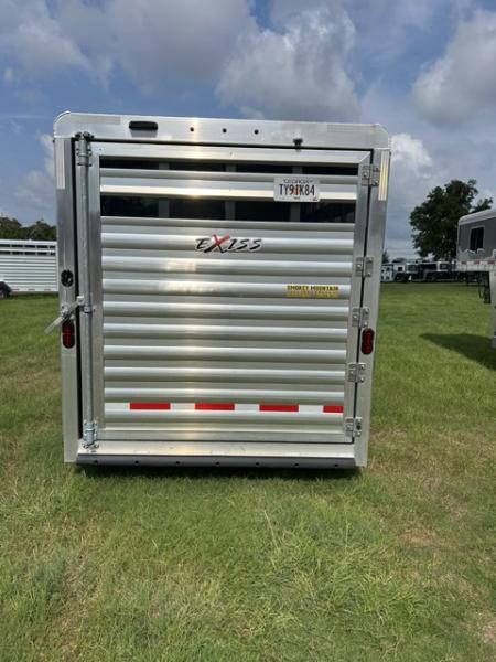 Used 2023 Exiss Trailers 3 horse slant load bumper pull w/ dressing room Horse Trailer