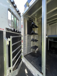 Used 2011 Sooner 8' wide 3 horse Premier 13' living quarters Horse Trailer