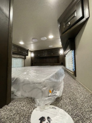 New 2025 Merhow Trailers 8' wide Summit 3 horse w/ 14' lq dual aisle Horse Trailer