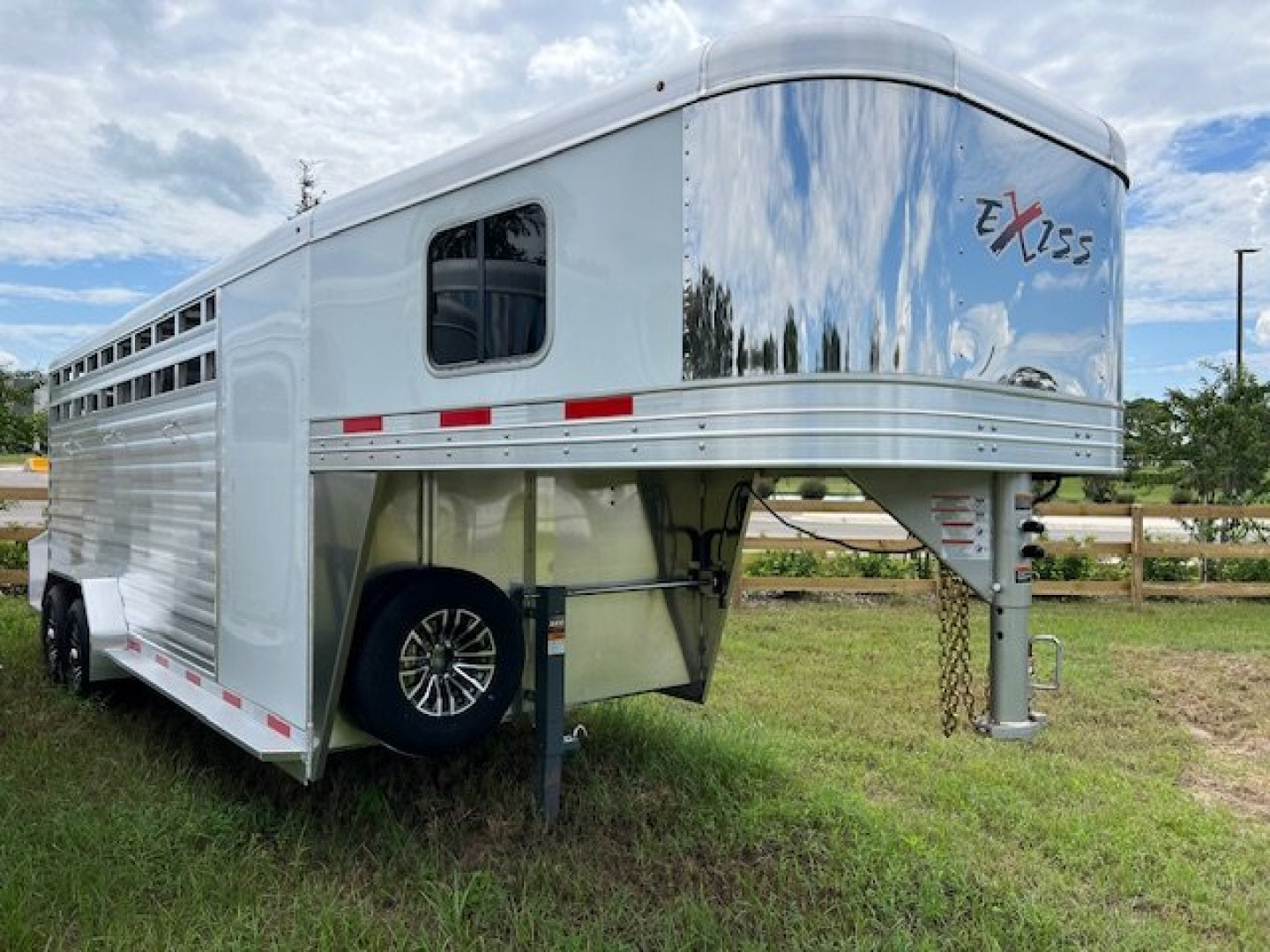 New 2025 Exiss Trailers 20' stock combo 7' wide w/dressing room Stock / Stock Combo Trailer