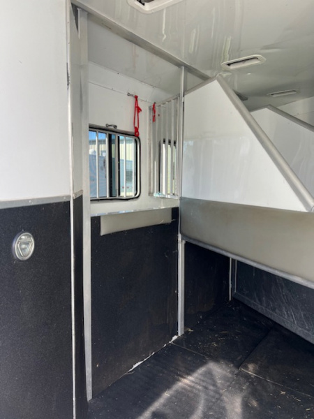 Used 2014 Bison Trailers 8' wide 3 horse Stratus w/16' lq superslide Horse Trailer