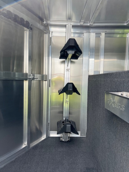 New 2025 Exiss Trailers 3 horse gooseneck with dressing room Horse Trailer