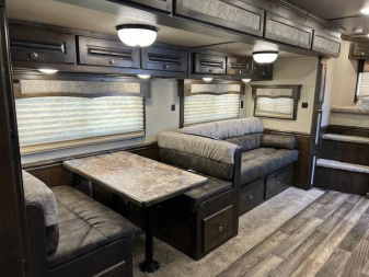 New 2024 Merhow Trailers 8' wide 3 horse w/ 18' living quarters superslide dual aisle Horse Trailer