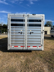 New 2025 MERHOW TRAILERS 8' wide 13.6' lq w/midtack w/bunks and stock Stock / Stock Combo Trailer
