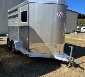 New 2025 EXISS TRAILERS 2 horse with dressing room model CXF Horse Trailer