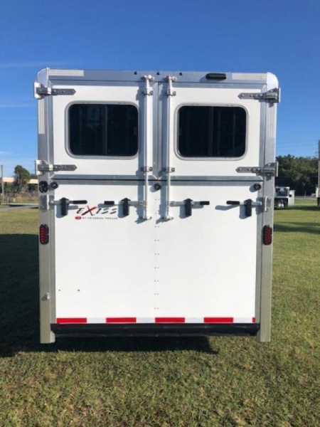 New 2026 Exiss Trailers 2 plus 1 insulated w/dressing room Horse Trailer