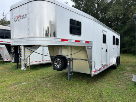 New 2026 Exiss Trailers 2 plus 1 insulated w/dressing room Horse Trailer