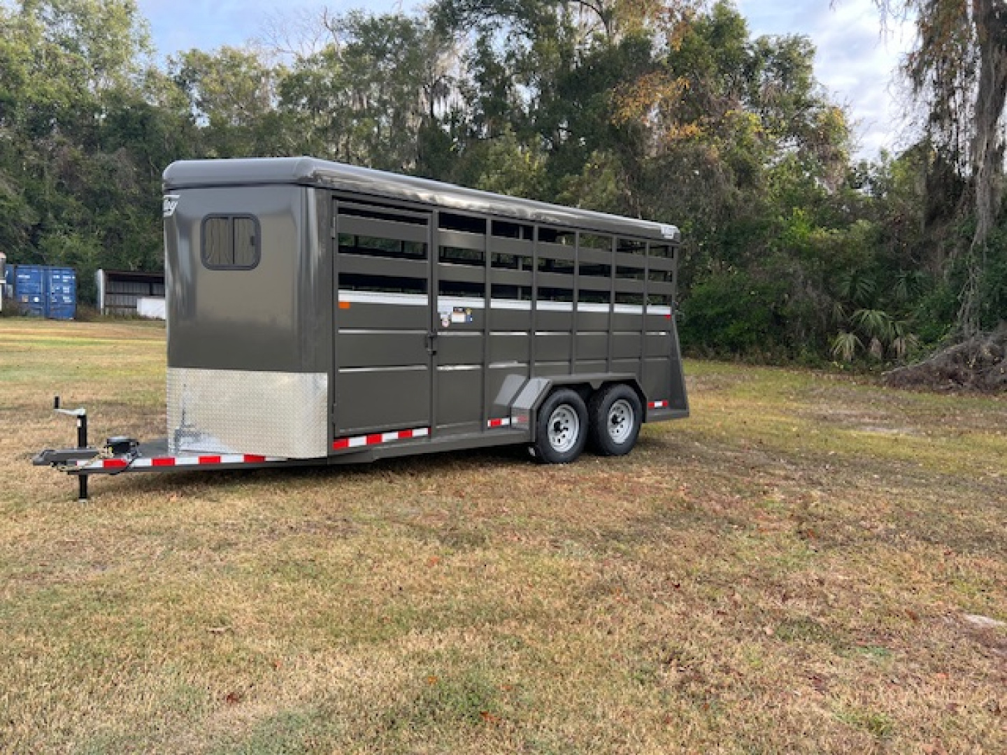 New 2026 Valley Trailers 3 horse slant bumper pull w/ dressing room Horse Trailer