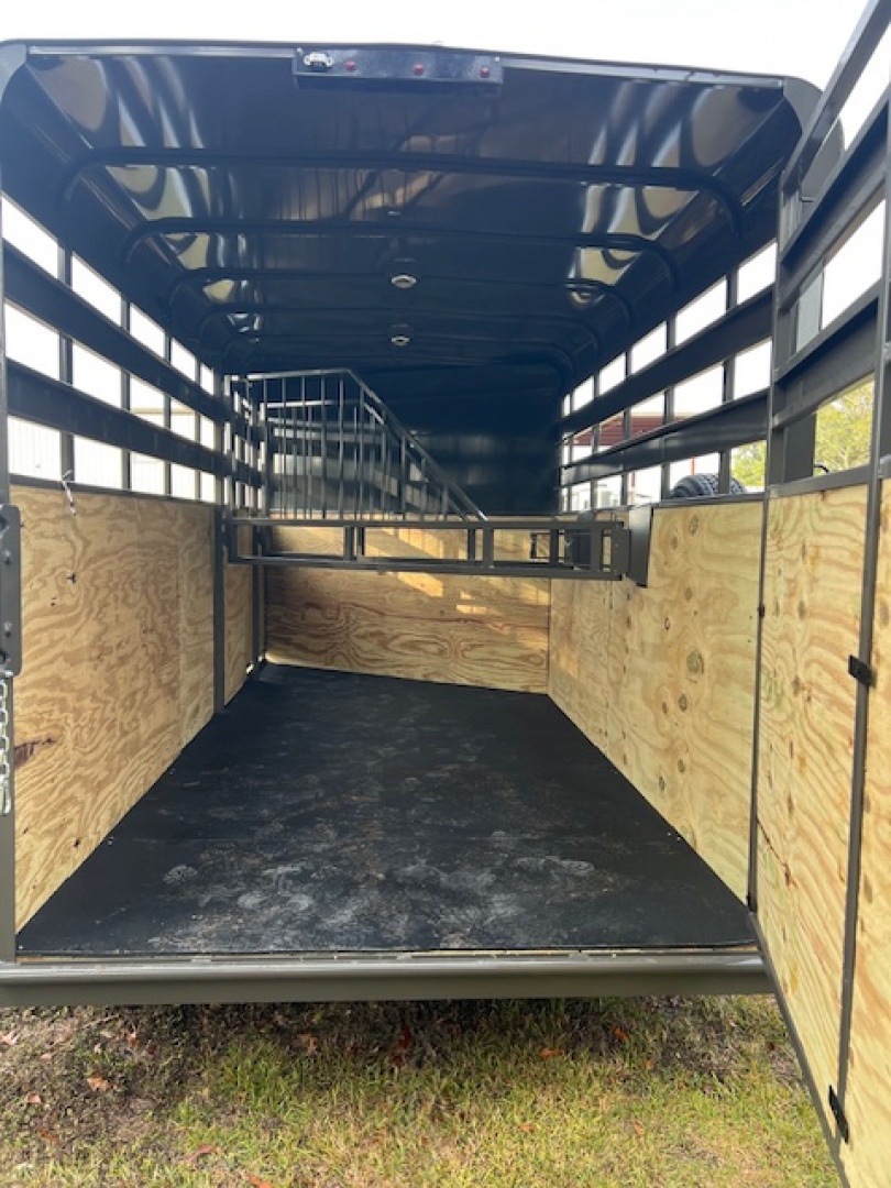 New 2026 Valley Trailers 3 horse slant bumper pull w/ dressing room Horse Trailer