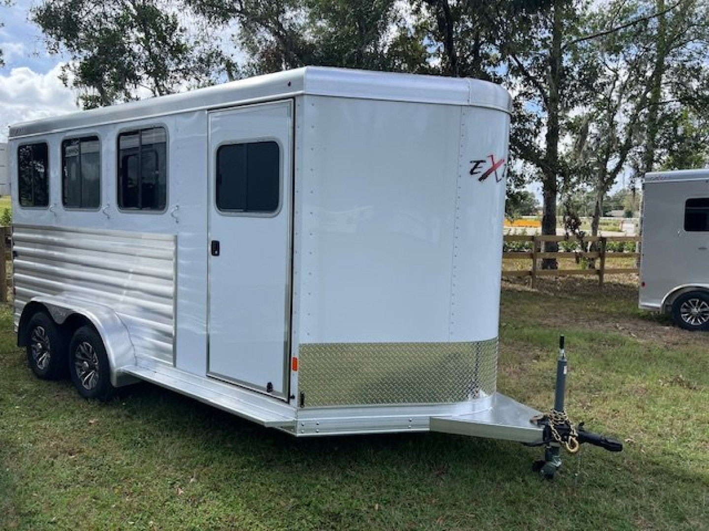 New 2025 EXISS TRAILERS 3 horse bumper pull XT with dressing room Horse Trailer